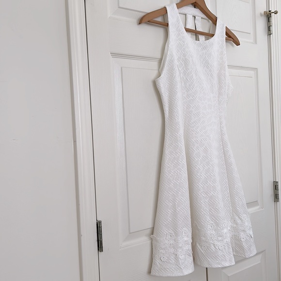 Francesca’s collection Women’s Midi Dress Sleeveless White medium - Picture 4 of 7